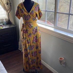 Matilda Jane Yellow Flowered Wrap Around Dress size Medium